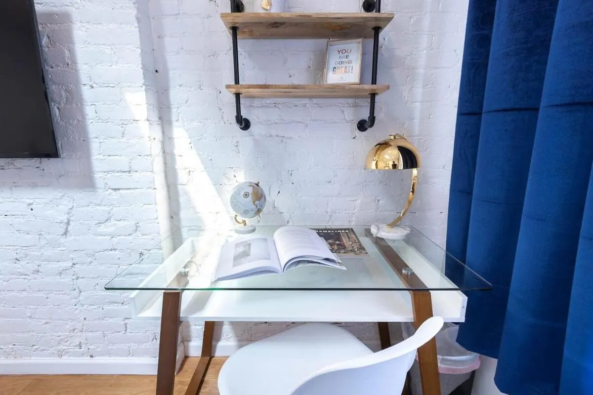26-4A New Studio Prime 20'S W D Shared Courtyard New York