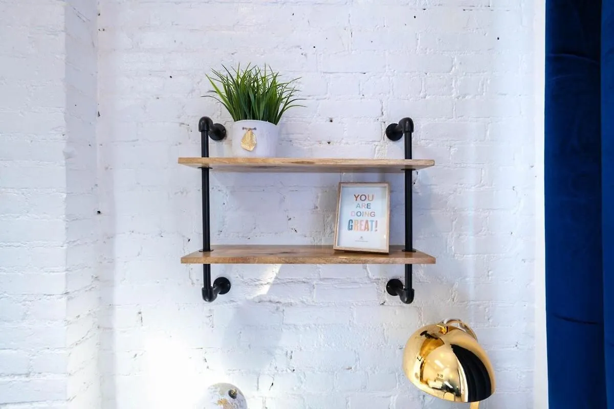 26-4A New Studio Prime 20'S W D Shared Courtyard New York 0*,